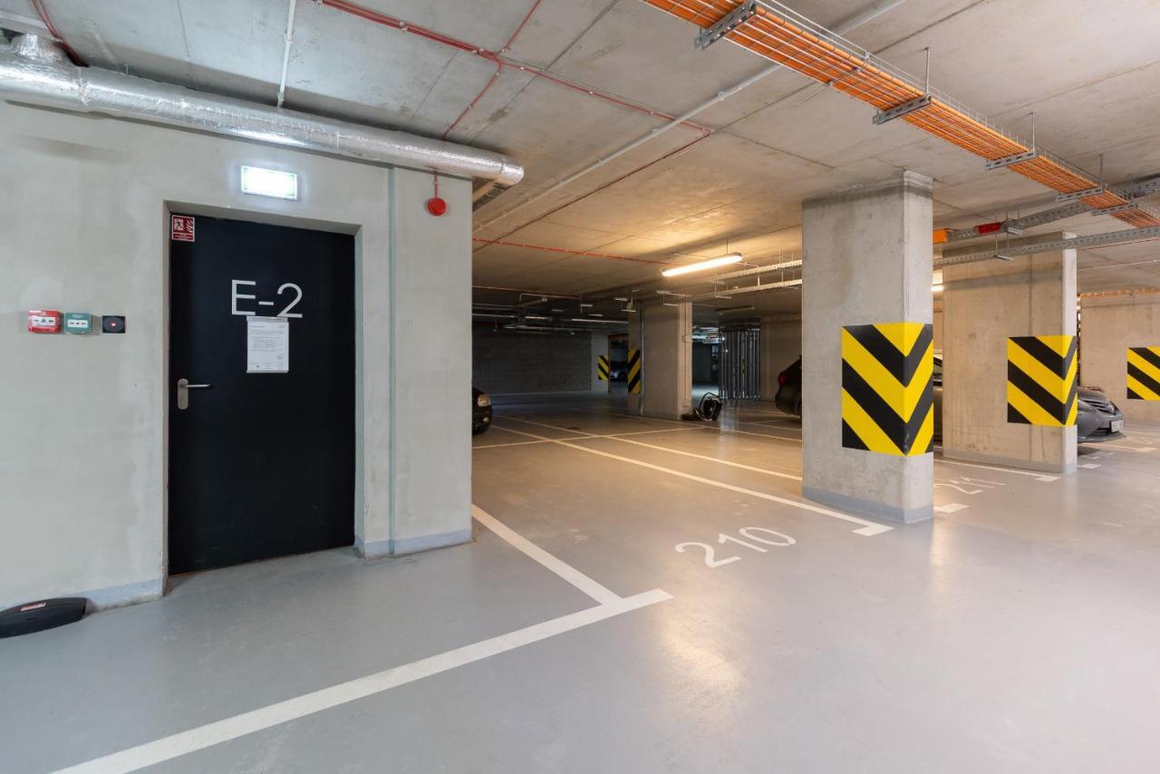 Loft Apartment With Parking In Warsaw By Noclegi Renters Ngoại thất bức ảnh