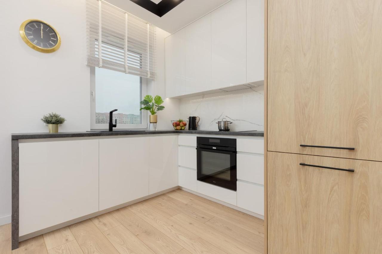 Loft Apartment With Parking In Warsaw By Noclegi Renters Ngoại thất bức ảnh